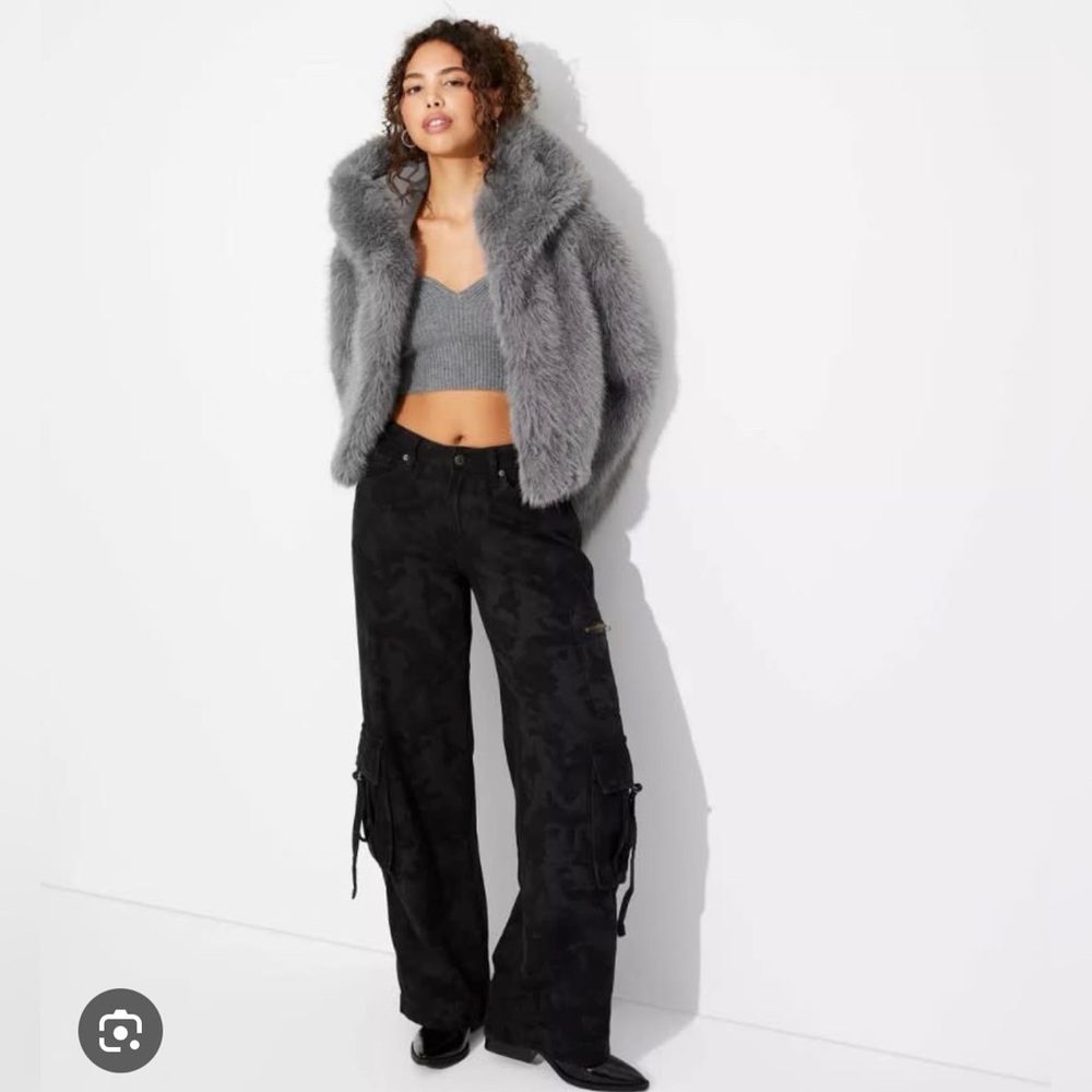 Cropped Hooded Faux Fur Jacket - Picture 2 of 2